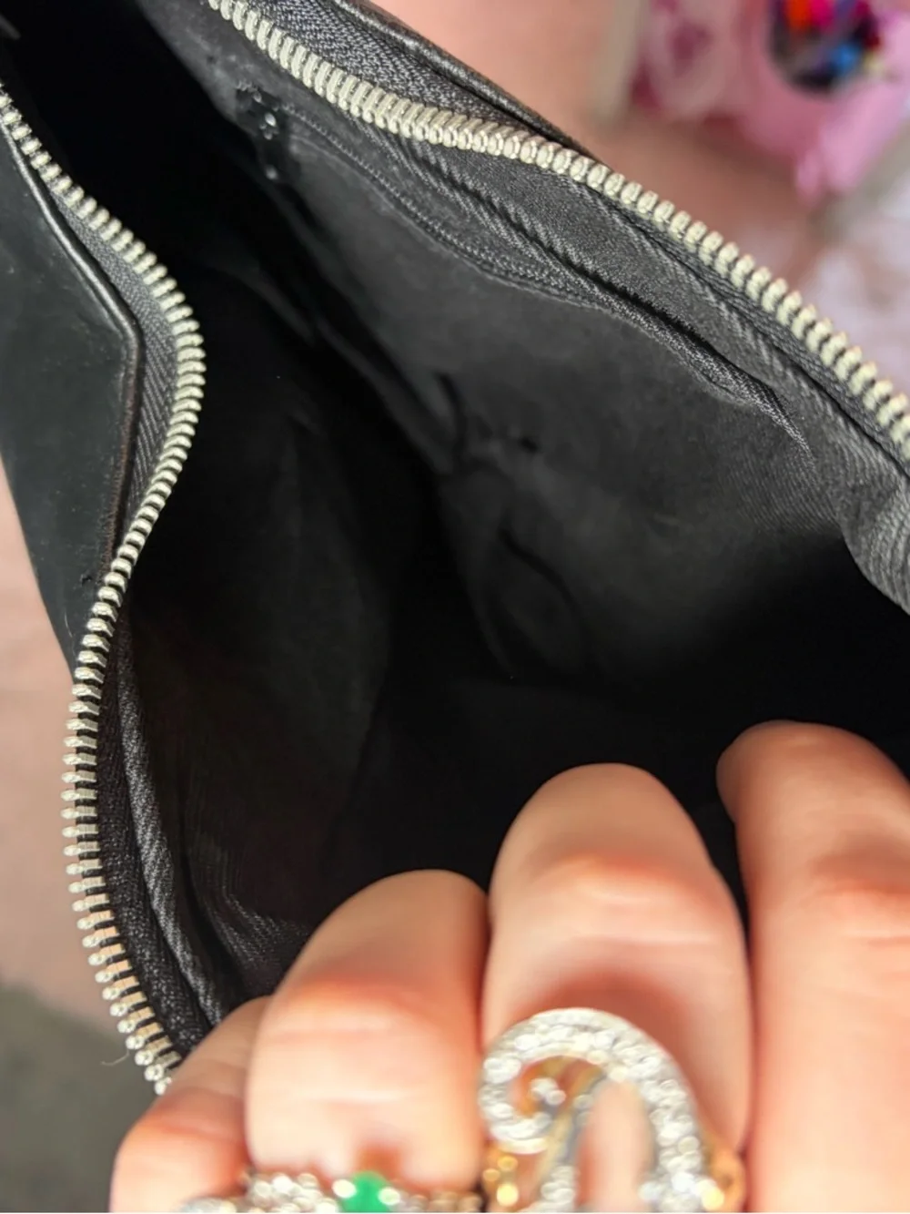 vintage y2k‎ Hot Topic black vinyl chain link handcuff hobo bag